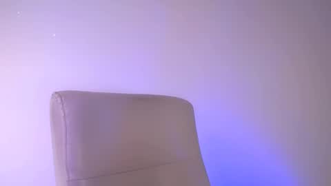 Snapshot of elektra_sky11 chatting on 02/27/25, 02:21 Elektra Sky online show from 02/27/25, 02:21