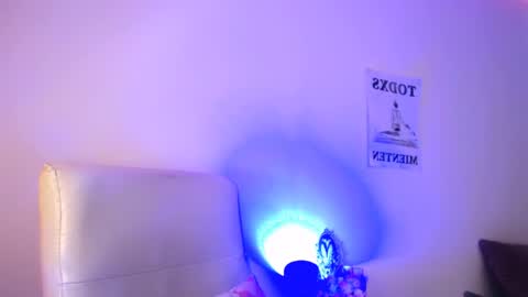 Snapshot of elektra_sky11 chatting on 04/05/26, 07:44 Elektra Sky online show from 04/05/26, 07:44