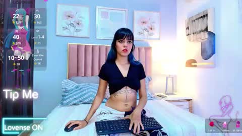 Snapshot of elektrablue_1 chatting on 10/02/25, 04:30 Elektra online show from 10/02/25, 04:30