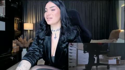 Snapshot of elektravelvet chatting on 03/18/26, 07:11 ElektraSheDemon online show from 03/18/26, 07:11