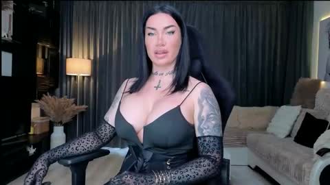 Snapshot of elektravelvet chatting on 04/17/26, 07:22 ElektraSheDemon online show from 04/17/26, 07:22