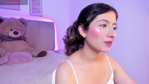 Snapshot of elena_dolce chatting on 05/02/26, 05:12 Elena online show from 05/02/26, 05:12