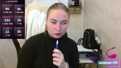 Snapshot of elena_maeer chatting on 11/12/25, 08:26 Elena online show from 11/12/25, 08:26