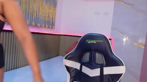 Snapshot of elena_wolff chatting on 11/04/25, 12:15 elena_wolff online show from 11/04/25, 12:15