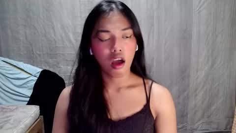 Snapshot of elenacum chatting on 10/16/25, 11:55 elenacum online show from 10/16/25, 11:55