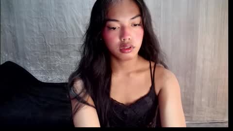 Snapshot of elenacum chatting on 11/13/25, 04:22 elenacum online show from 11/13/25, 04:22