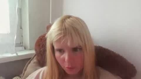 Snapshot of elenaflirt chatting on 06/11/26, 03:43 Elena online show from 06/11/26, 03:43