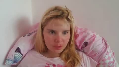 Snapshot of elenaflirt chatting on 07/18/26, 09:57 Elena online show from 07/18/26, 09:57