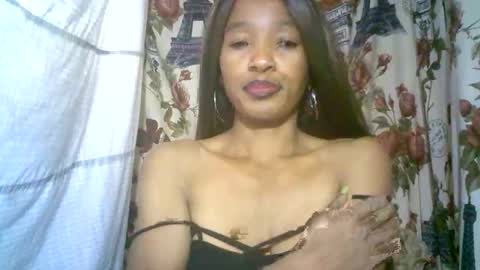 elenah013 online show from 10/26/25, 08:20