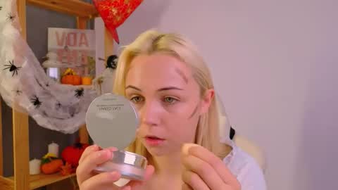 elenamonroee online show from 10/21/25, 03:40