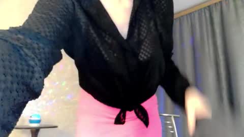 Snapshot of elenaza chatting on 03/17/26, 10:13 elenaza online show from 03/17/26, 10:13