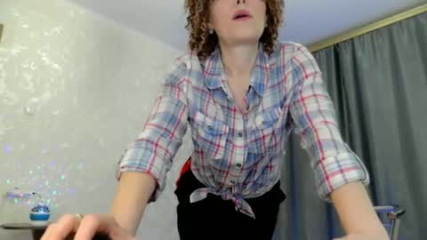 Snapshot of elenaza chatting on 04/20/26, 09:05 elenaza online show from 04/20/26, 09:05