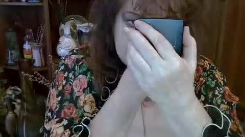 ElenaZed online show from 10/11/25, 09:30