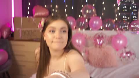 Snapshot of elenefrail chatting on 12/08/24, 10:52 Isabella - streaming MondayTuesdayWednesdayFridaySaturdaySunday online show from 12/08/24, 10:52