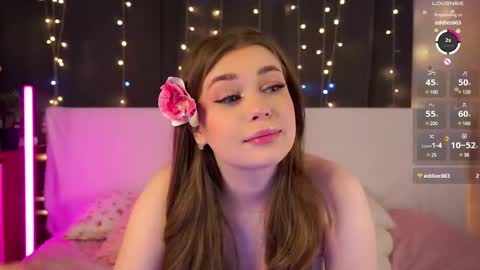 Snapshot of elenefrail chatting on 03/08/25, 08:11 Isabella - streaming MondayTuesdayWednesdayFridaySaturdaySunday online show from 03/08/25, 08:11