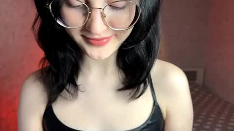 Snapshot of eleniswackhammer chatting on 05/12/26, 09:12 Annie PVT IS OPEN online show from 05/12/26, 09:12