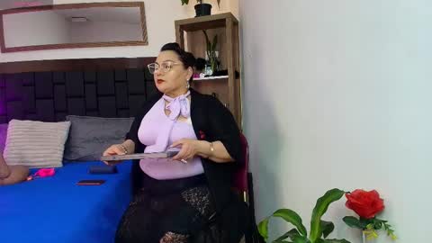 elenna_boobs_ online show from 03/25/26, 03:34
