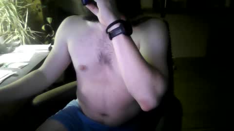 Snapshot of elephantfox chatting on 10/29/25, 03:31 fox online show from 10/29/25, 03:31