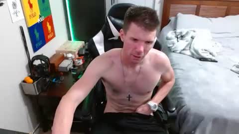 Snapshot of elevatetlb chatting on 11/15/25, 05:49 Walker online show from 11/15/25, 05:49