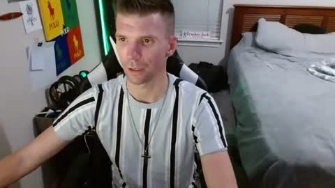 Walker online show from 12/02/25, 12:27