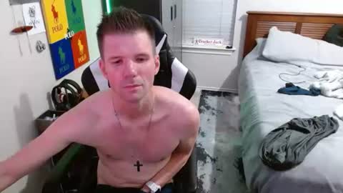 Walker online show from 12/21/25, 06:31