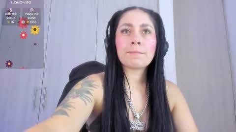 Millie bobby online show from 10/25/25, 02:24