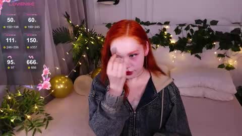 Snapshot of elfamirielle chatting on 09/11/25, 06:35 Elfa online show from 09/11/25, 06:35