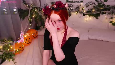 Snapshot of elfamirielle chatting on 10/30/25, 08:27 Elfa online show from 10/30/25, 08:27