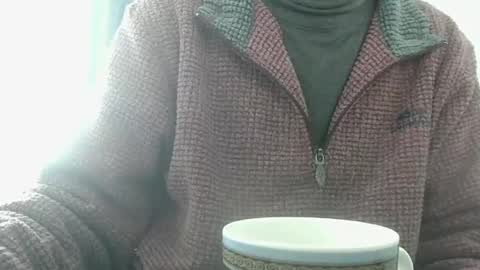 Snapshot of elfyonee chatting on 12/06/24, 08:59 elfyonee online show from 12/06/24, 08:59