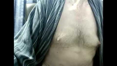 Snapshot of elfyonee chatting on 12/08/24, 07:47 elfyonee online show from 12/08/24, 07:47