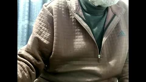 Snapshot of elfyonee chatting on 12/08/24, 04:07 elfyonee online show from 12/08/24, 04:07