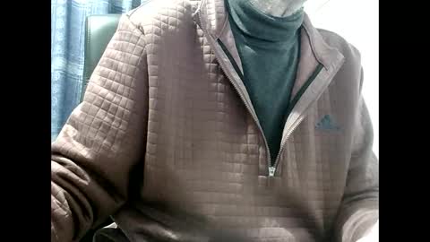 Snapshot of elfyonee chatting on 12/08/24, 08:25 elfyonee online show from 12/08/24, 08:25