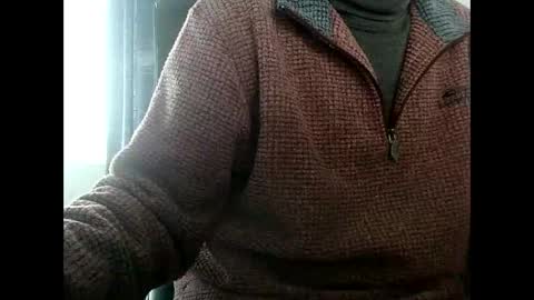 Snapshot of elfyonee chatting on 12/13/24, 09:35 elfyonee online show from 12/13/24, 09:35