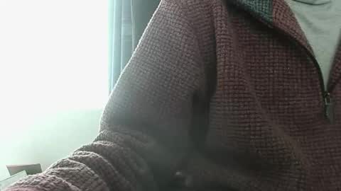 Snapshot of elfyonee chatting on 01/01/25, 10:54 elfyonee online show from 01/01/25, 10:54