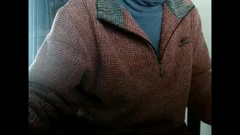 Snapshot of elfyonee chatting on 02/08/25, 08:42 elfyonee online show from 02/08/25, 08:42