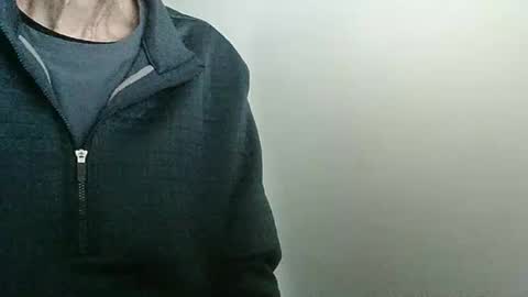 Snapshot of elfyonee chatting on 10/29/25, 03:03 elfyonee online show from 10/29/25, 03:03