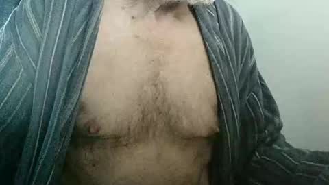 Snapshot of elfyonee chatting on 11/07/25, 07:19 elfyonee online show from 11/07/25, 07:19