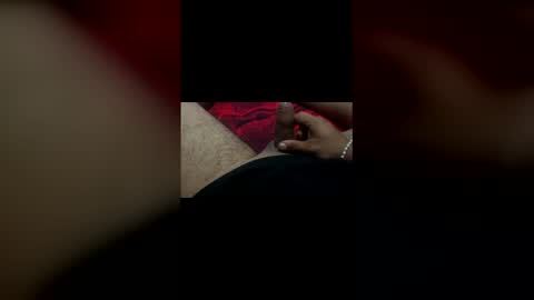 elgarcia04102003 online show from 04/05/26, 01:41