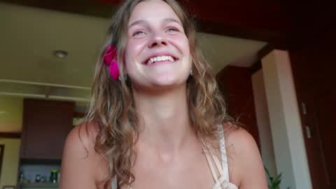 Snapshot of eli_sun chatting on 04/25/26, 07:00 ELI Guys Im immersed in my studies its time for exams. I hope to be here on Friday online show from 04/25/26, 07:00