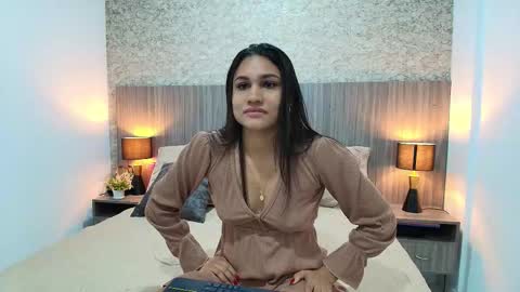 Elia Russell online show from 11/20/25, 03:56