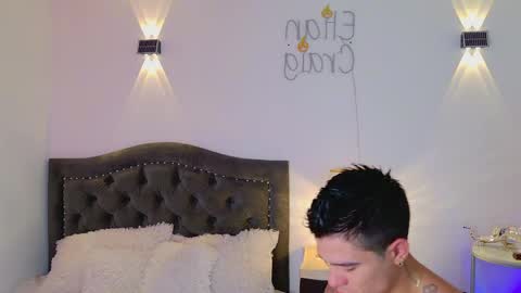 Snapshot of elian_craiggggg chatting on 04/29/26, 01:26 Elian online show from 04/29/26, 01:26