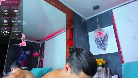 ---Elian--- online show from 10/22/25, 10:20