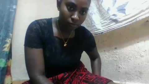 Snapshot of eliannee chatting on 12/04/25, 07:17 eliannee online show from 12/04/25, 07:17