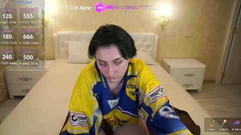 Snapshot of eliarose chatting on 11/28/25, 10:01 Luna online show from 11/28/25, 10:01