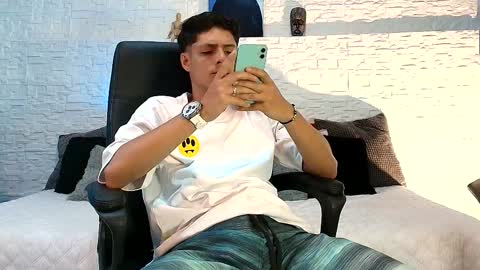 Snapshot of elias_salvatore_ chatting on 05/28/26, 02:47 elias_salvatore_ online show from 05/28/26, 02:47