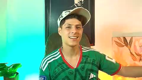 Snapshot of elias_salvatore_ chatting on 06/25/26, 02:32 elias_salvatore_ online show from 06/25/26, 02:32