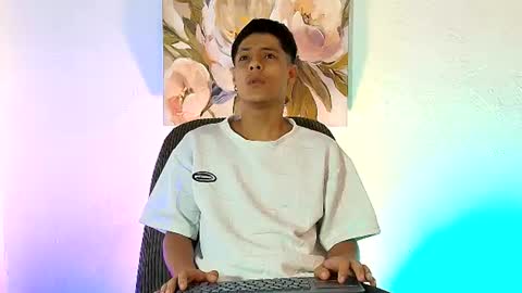 Snapshot of elias_salvatore_ chatting on 06/30/26, 01:12 elias_salvatore_ online show from 06/30/26, 01:12