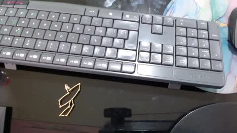 E L I A S online show from 12/12/24, 06:36