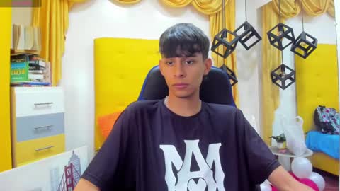 E L I A S online show from 02/26/25, 03:42