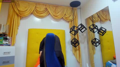 E L I A S online show from 02/26/25, 09:53